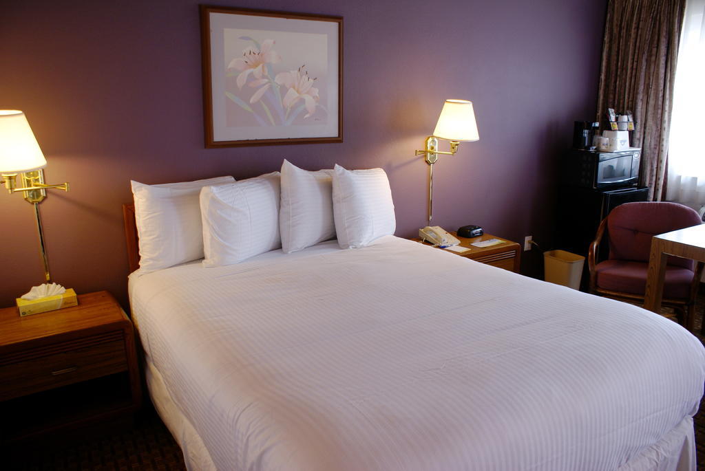Days Inn Harbor View San Diego Ruang foto
