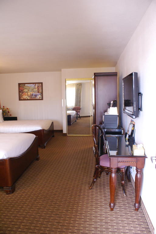 Days Inn Harbor View San Diego Ruang foto