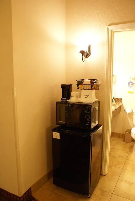 Days Inn Harbor View San Diego Bagian luar foto